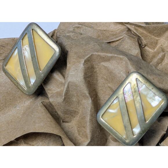 Vintage Goldtone Shell Inlay Cufflinks 3/4" Rectangular MCM Brutalist 50s 60s - Picture 1 of 8